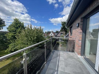 Schicke Neubau-Wohnung mit Balkon, Terrasse & Gartenanteil in Bookholzberg