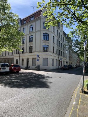 Agnesviertel – renovierte Altbauwohnung - befristeter Mietvertrag - WG geeignet!