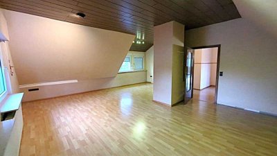 ehemaliges Bauernhaus mit 3 gut vermieteten Wohnungen