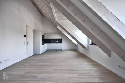 2-Zimmer im Dachgeschoss zum Erstbezug – Hohe Decken, Einbauküche und Fußbodenheizung