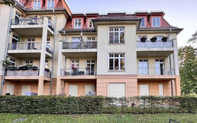 Bezugsfreie 3-Zi-Neubau-Wohnung mit EBK, Fußbodenheizung, Balkon & eigenem Stellplatz vor dem Haus