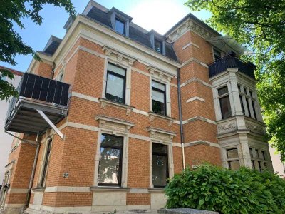 Attraktive Etagenwohnung  in Stadtvilla !