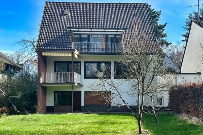 Charmantes Einfamilienhaus mit großem Grundstück in Düsseldorf-Rath