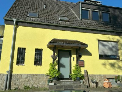Charmantes und gepflegtes Einfamilienhaus mit Garage in Aachen-Oberforstbach