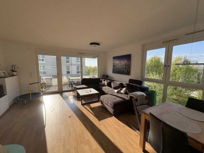 4-Zimmer-Wohnung mit Balkon in AB, ruhige & zentrale Lage, direkt am Park - Blick ins Grüne