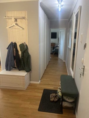 Helle 3-Zimmer Wohnung mit großem Garten und Terrasse (teil- oder unmöbliert)