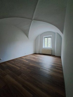 Gepflegte 2-Zimmer-Wohnung in besonders zentraler Lage
