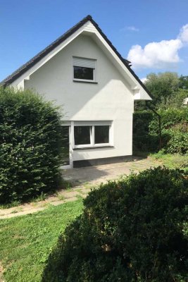 Einfamilienhaus mit Gartenanteil in Neuenburg zu vermieten