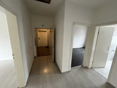 Duisburg - Meiderich : Geräumige 3-Zimmer-Wohnung im 1. OG mit 71 m² Wohnfläche