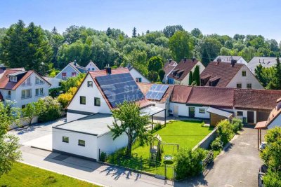 Stilvoll, modern und familienfreundlich! EFH mit externer Einliegerwohnung