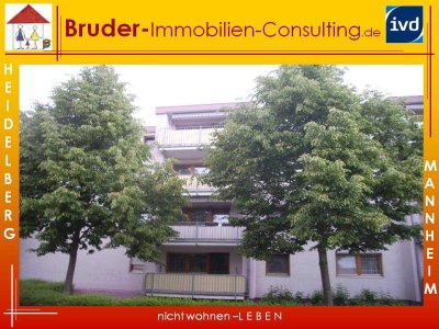 Walldorf: 3 ZKB mit Balkon u. StPl, renovierungsbedürftig, 3-fach-Fenster, FREI, keine K-Prov