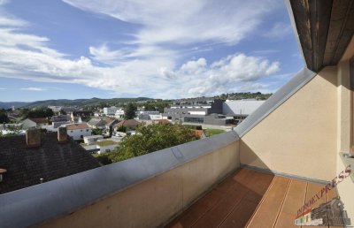 Wunderschöne Dachterrassenwohnung mit Tiefgaragenparkplatz und weiter Fernsicht nähe dem EKZ Bühl-Center