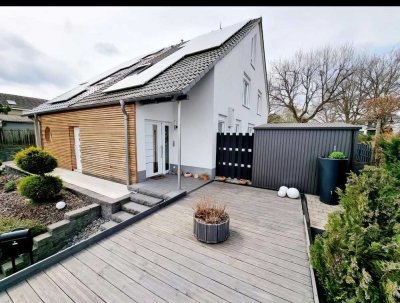 Energieeffiziente Doppelhaushälfte mit Photovoltaikanlage