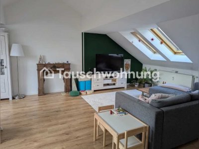 Tauschwohnung: Helle DG Wohnung im Altbauin Elbnähe
