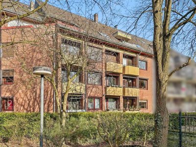 Gut geschnittene Eigentumswohnung mit Loggia ins Grüne und Kfz-Stellplatz in Hamburg Eidelstedt