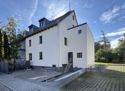 Neubau - Exklusive Luxuswohnung in Stadtvilla mit 335 qm Privatgarten im Inneren Osten!