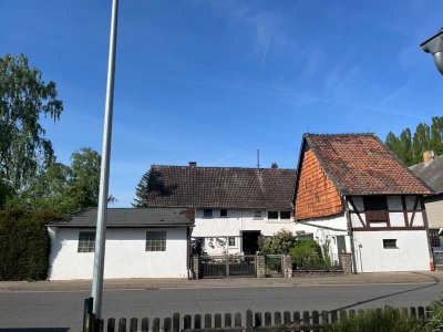 Gemütliches Fachwerkhaus mit Nebengebäuden im schönen Ortsteil Leinde