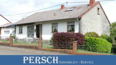 In dörflicher Randlage mit tollem Weitblick!!