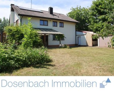 Freistehendes Ein- bis Zweifamilienhaus mit großzügigem Garten zur Miete