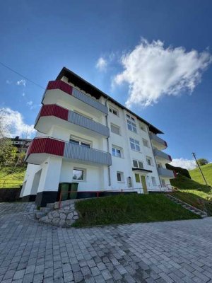 Gepflegte 3 Zimmer Wohnung im EG rechts mit Keller und Balkon in 78148 Gütenbach, WM ca.730€