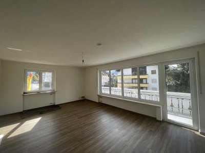 Helle Wohnung mit Balkon