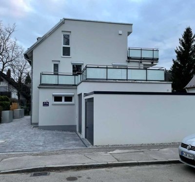 Großzügiges Terrassenhaus in München-Obermenzing