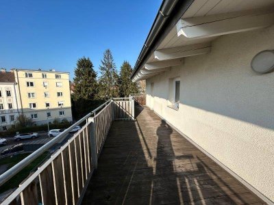 Urbanes Wohnen mit Außenfläche: 2-Zimmer-Wohnung mit großer Terrasse