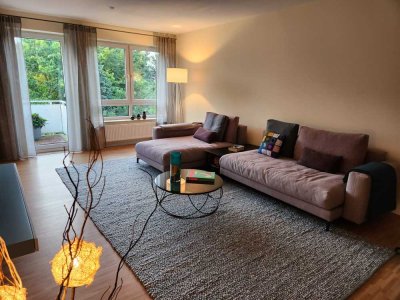 Attraktive Maisonette-Wohnung mit Balkon, Dachterrasse, Gartenanteil & Tiefgarage in HH-Wandsbek