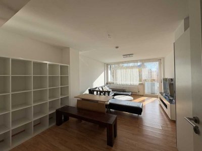 Helle 2-Zimmer-Wohnung mit Balkon in zentraler Lage – Sulzbacherstraße, Nürnberg