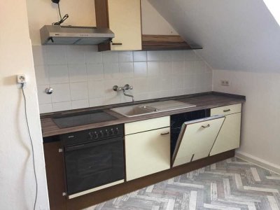 2-Zimmer-Altbauwohnung im Dachgeschoss in Koblenz-Asterstein