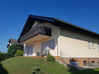 Moderne, schöne 3-Zi.-Dachgeschosswohnung mit Balkon in Bad Schönborn