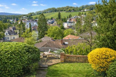 BLICKFANG NEROBERG - SCHICKE 3-ZIMMER-WOHNUNG MIT GARAGE UND EINBAUKÜCHE