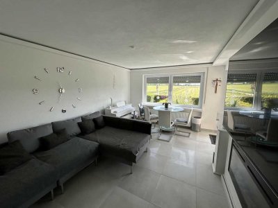 Attraktive 3,5-Zimmer-Erdgeschosswohnung mit Garten, Balkon und Garage in Denkendorf