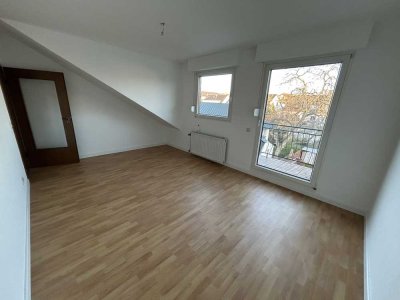 Sanierte 2‑Zimmer Wohnung mit Balkon mitten  in Rheinbach