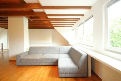 Möblierte Maisonette Wohnung mit Loft-Charakter!