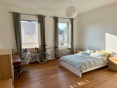 Schöne helle Wohnung im Stadtzentrum (möblierte)