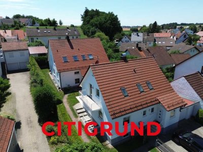 Sittenbach - Zwei Einfamilienhäuser mit sonnigen Terrassen inmitten des beschaulichen Ortskerns