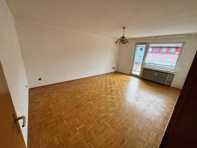 Gepflegte 3-Zimmer Wohnung im 1. OG mit Balkon in Borbeck