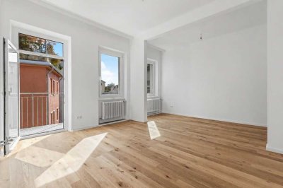 Helle Traumwohnung in Bestlage (2,80 Meter hohe Decken)