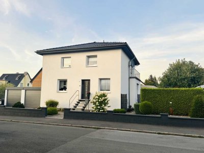 Einziehen & Wohlfühlen,  traumhafte Stadtvilla mit 2 Garagen in Kurl.