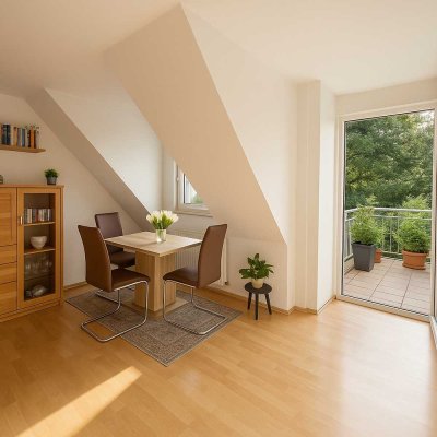 Möblierte 2-Zimmer-Dachgeschosswohnung mit EBK in Eislingen/Fils