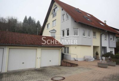 Malterdingen ++ Attraktives Einfamilienhaus als Doppelhaushälfte mit Doppel-Garage