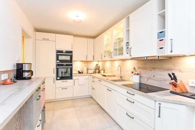 Exklusive Neubauwohnung auf der Altstadtinsel mit XL-Stellplatz, Loggia und Blick auf den Dom!