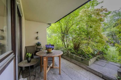 Sofort bezugsfrei! Renovierte 2-Zimmer-Erdgeschosswohnung mit ruhiger Südwest-Terrasse