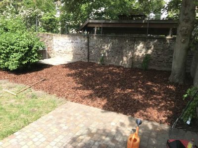 Hochwertige Maisonette-Wohnung mit eigenem Garten! Mitten in der Südstadt!