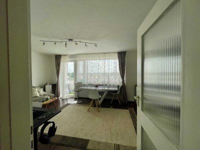 Helle 3-Zimmer-Wohnung mit Balkon und schönem Ausblick