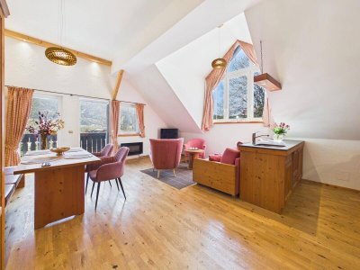 Exklusive Dachgeschosswohnung mit traumhaftem Seeblick &amp; Wellnessbereich in Bodensdorf