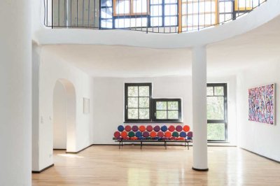 "Haus im Haus" mit 160 m² Dachgarten in einzigartigem Kunstensemble