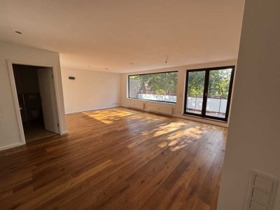 von privat: Modernisiertes Penthouse mit 4 Zimmern - in Hamburg-Alsterdorf/Gartenstadt- keine Makler
