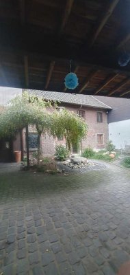 Wunderschönes Apartment in ehemaligem Bauernhof mit Innenhof in MG, Lürrip, teilmöbliert